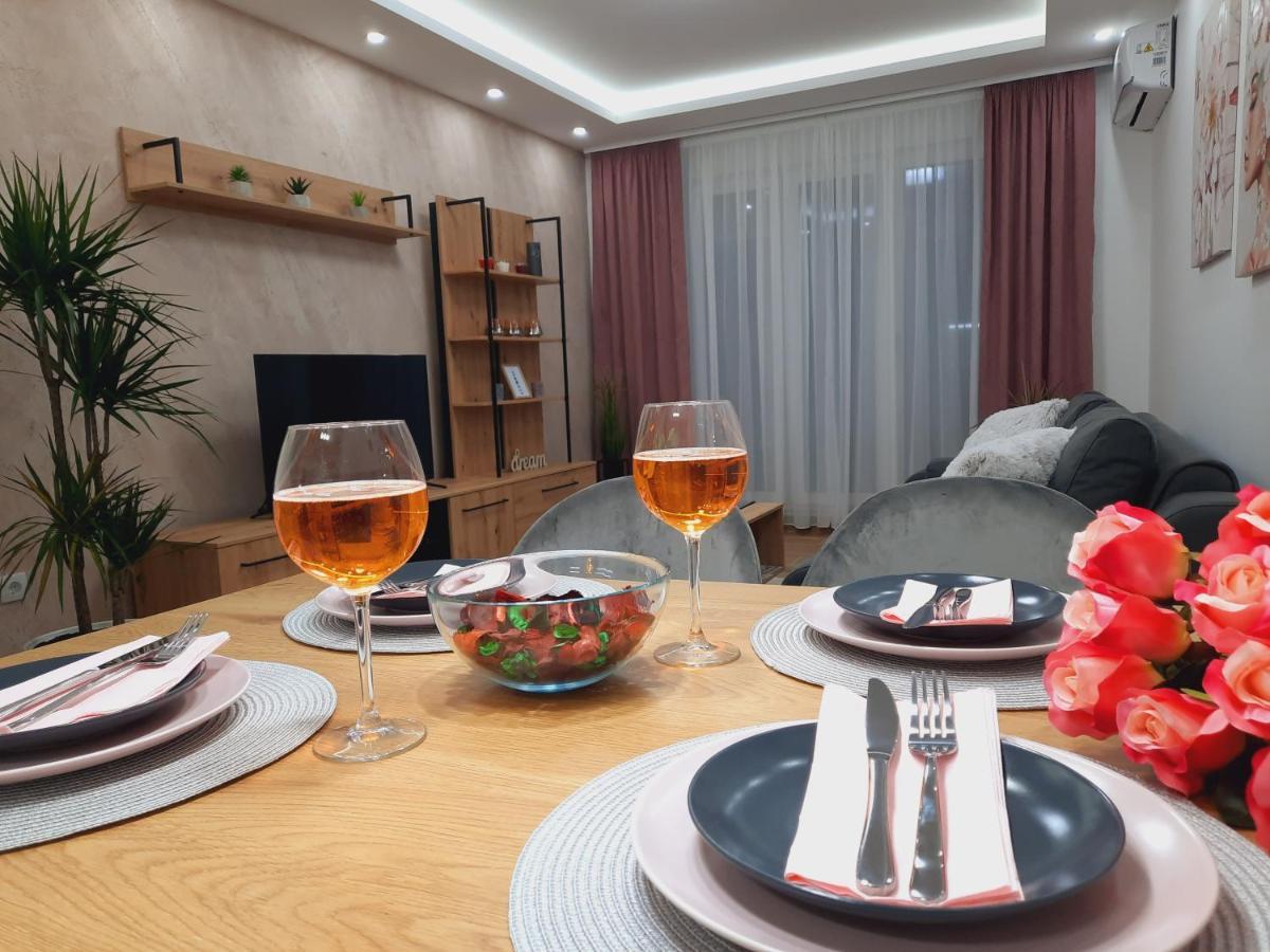 Apartman Kristal Sremska Mitrovica Exterior photo